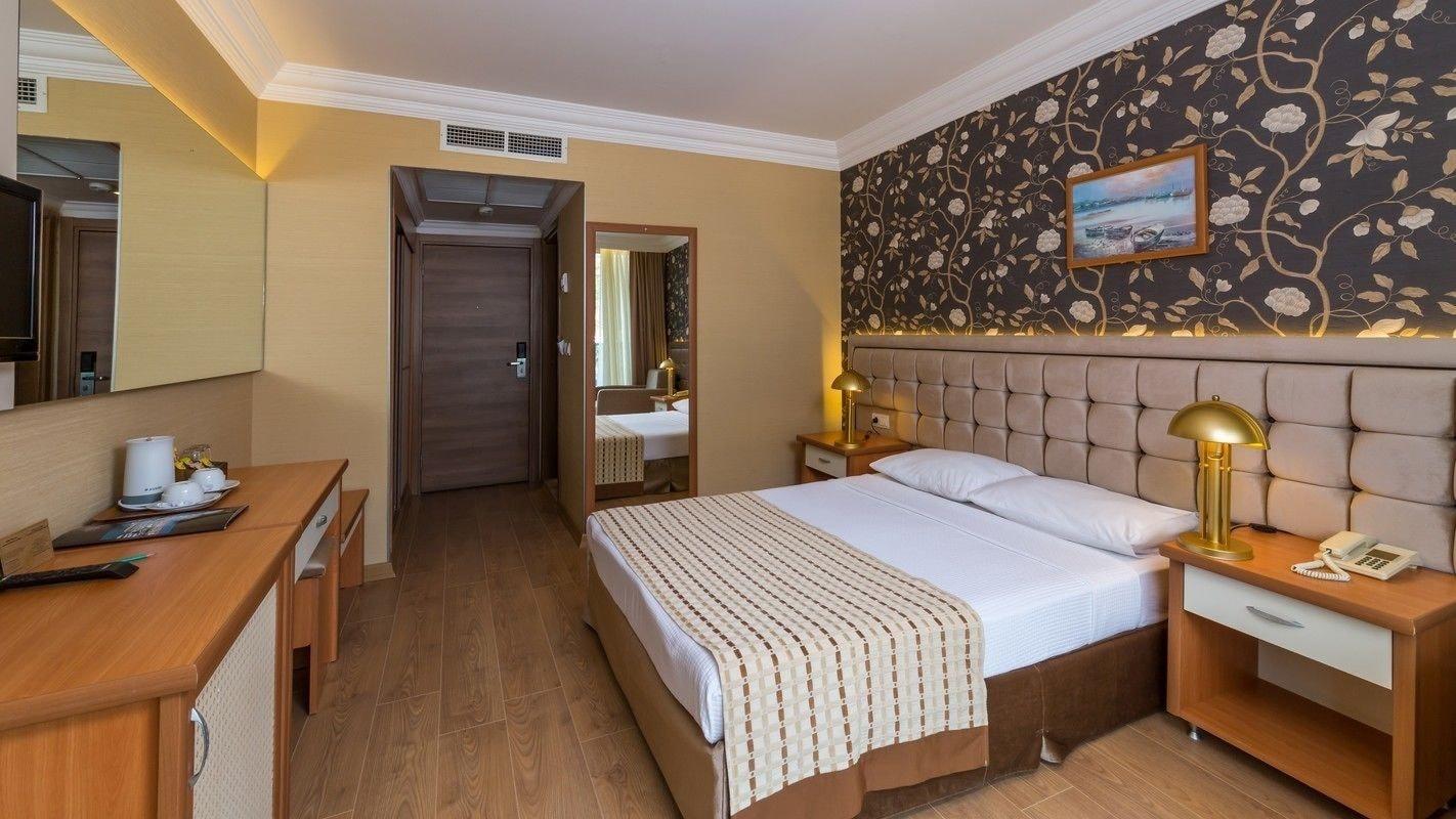 Letoile Beach Hotel Ічмелер Екстер'єр фото